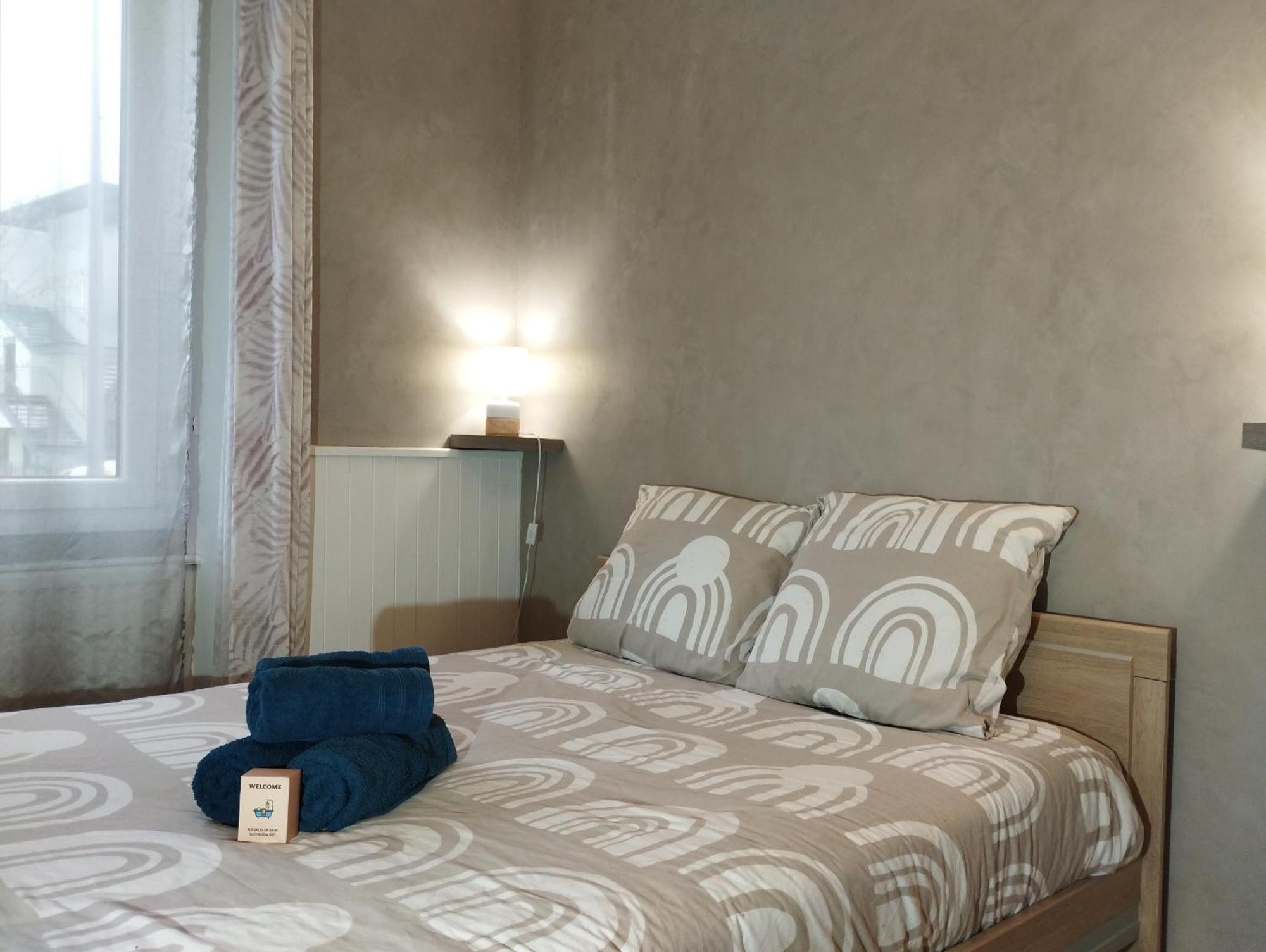 Le Manet - Appartement Proche Centre Ville - Parking Gratuit 博讷维尔 外观 照片